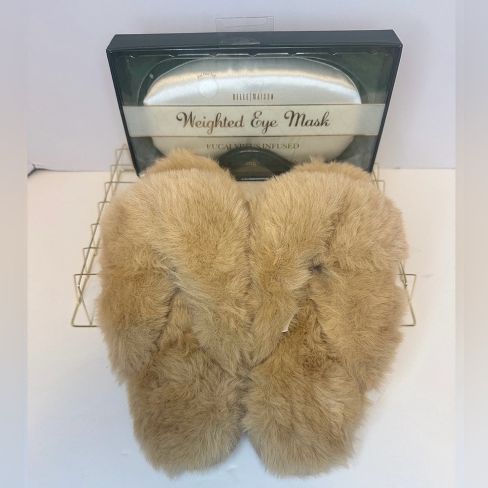 JENNI Intimates Women's Tan Faux Fur Slippers Size Med w/ Ivory Satin Eye Mask
